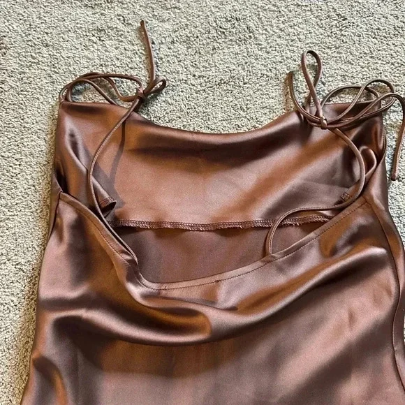 WHITE FOX MINI DRESS - Picture 7 of 8